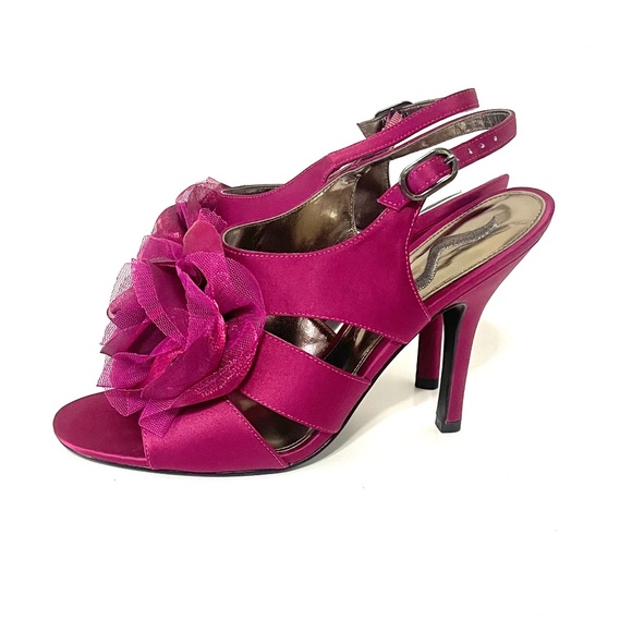 Women's high heel shoes. Size 8 M - NEW ITEM - Picture 2 of 8